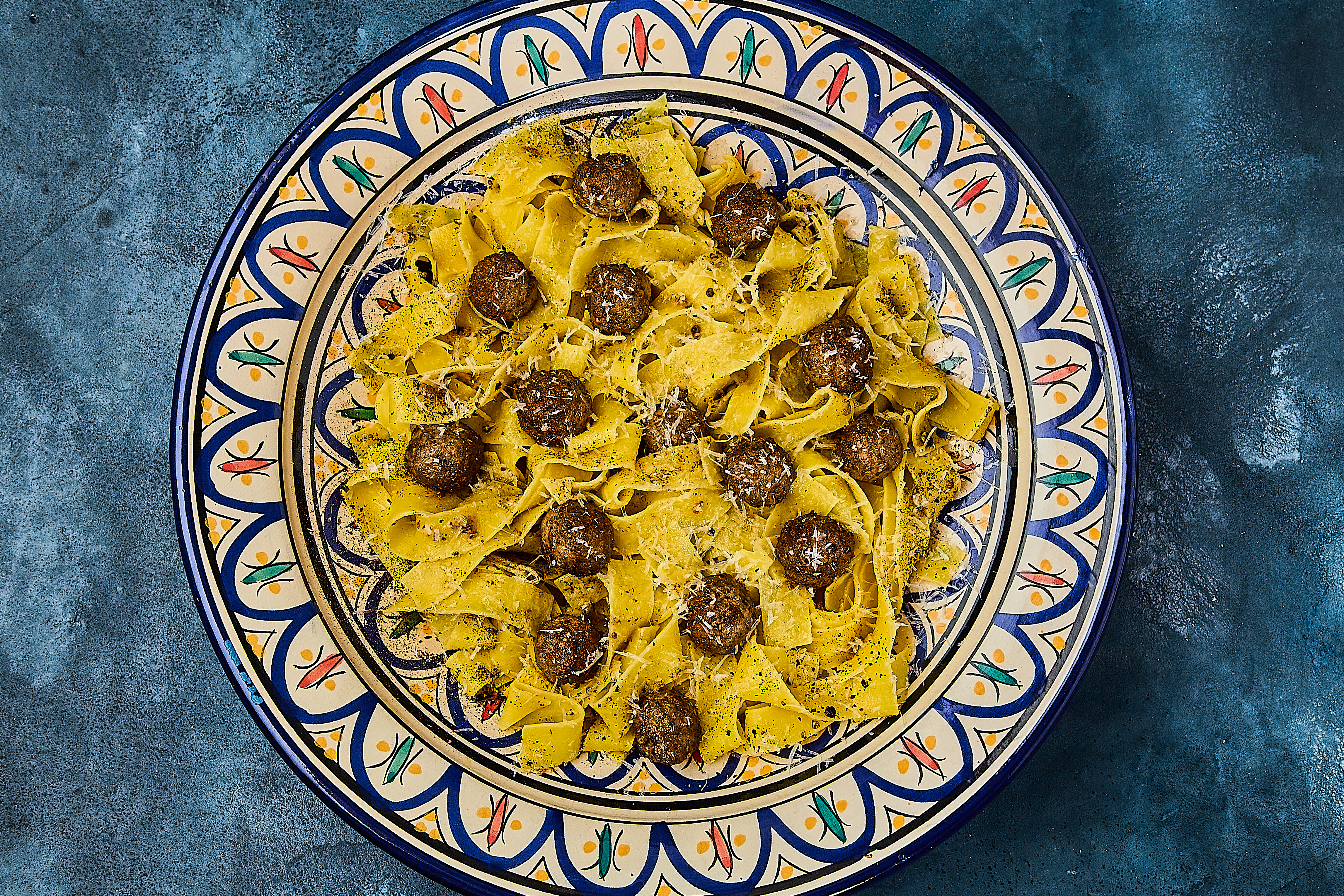 Polpette med  linguine alla cacio e pepe