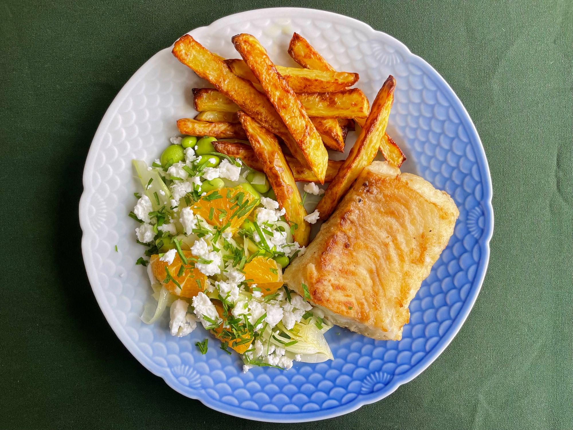 Meunieurestegt kulmule med fennikelsalat, kota og edamame