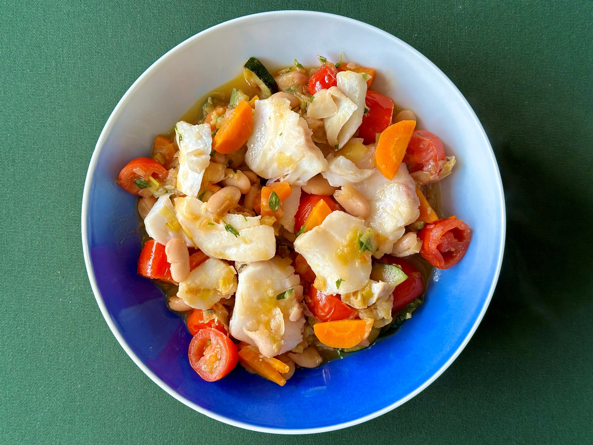 Onepot lange med tomater, timian og cannelinibønner