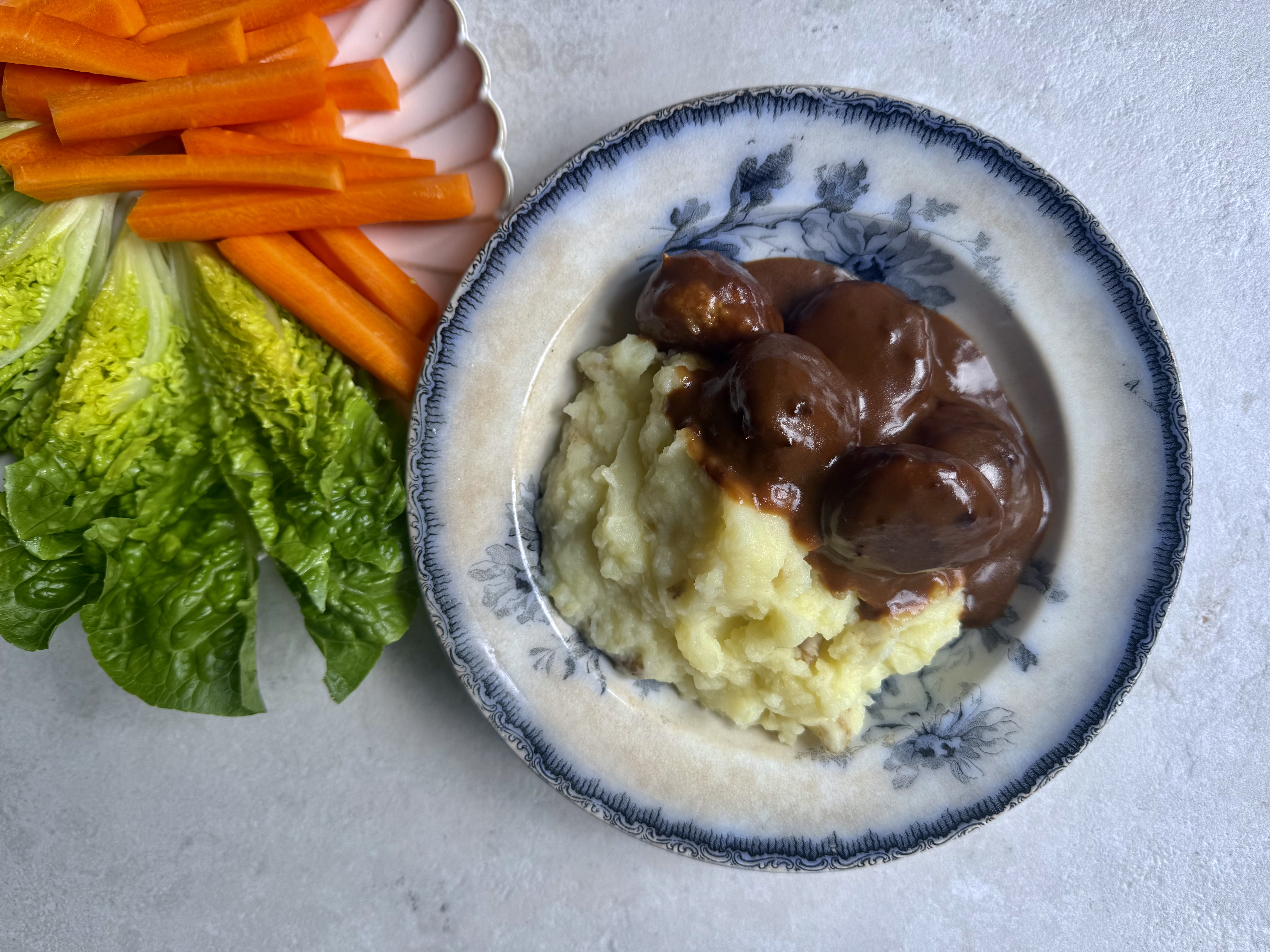 HEAT svenske kødboller med rustik mos