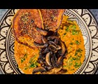 Saag med stegte portobellosvampe, spinat og lune naan