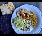 Dhal med kylling, fladbrød og spicy nigella