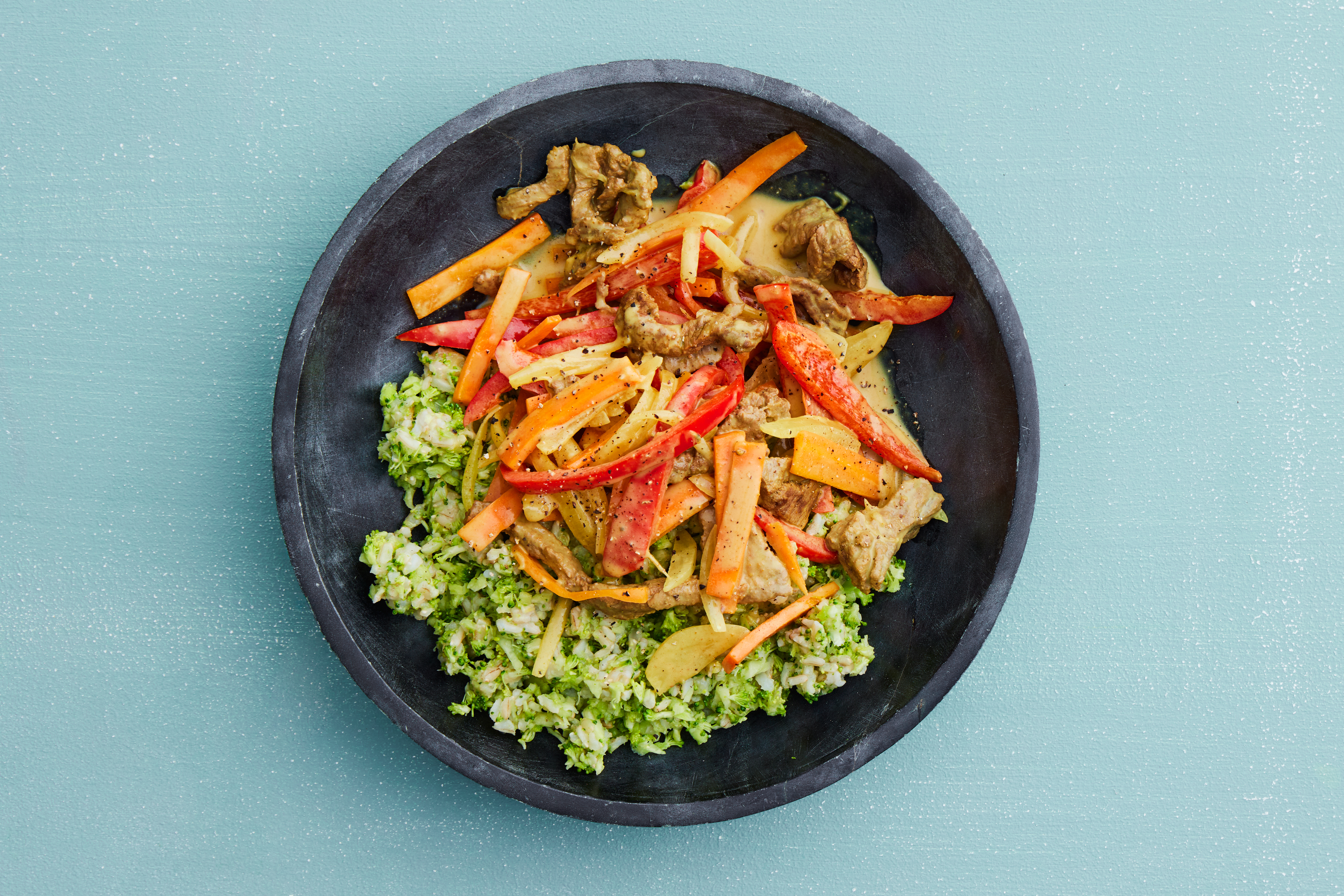 Oksestrimler i karrysovs - onsdag uge 7