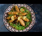 Kebab med quinoasalat med salatost og spinat