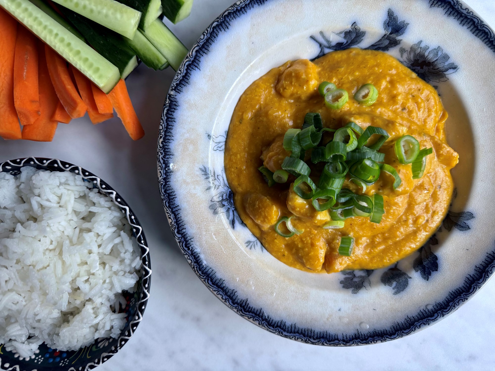 HEAT - Kylling Korma med ris og snackgrønt