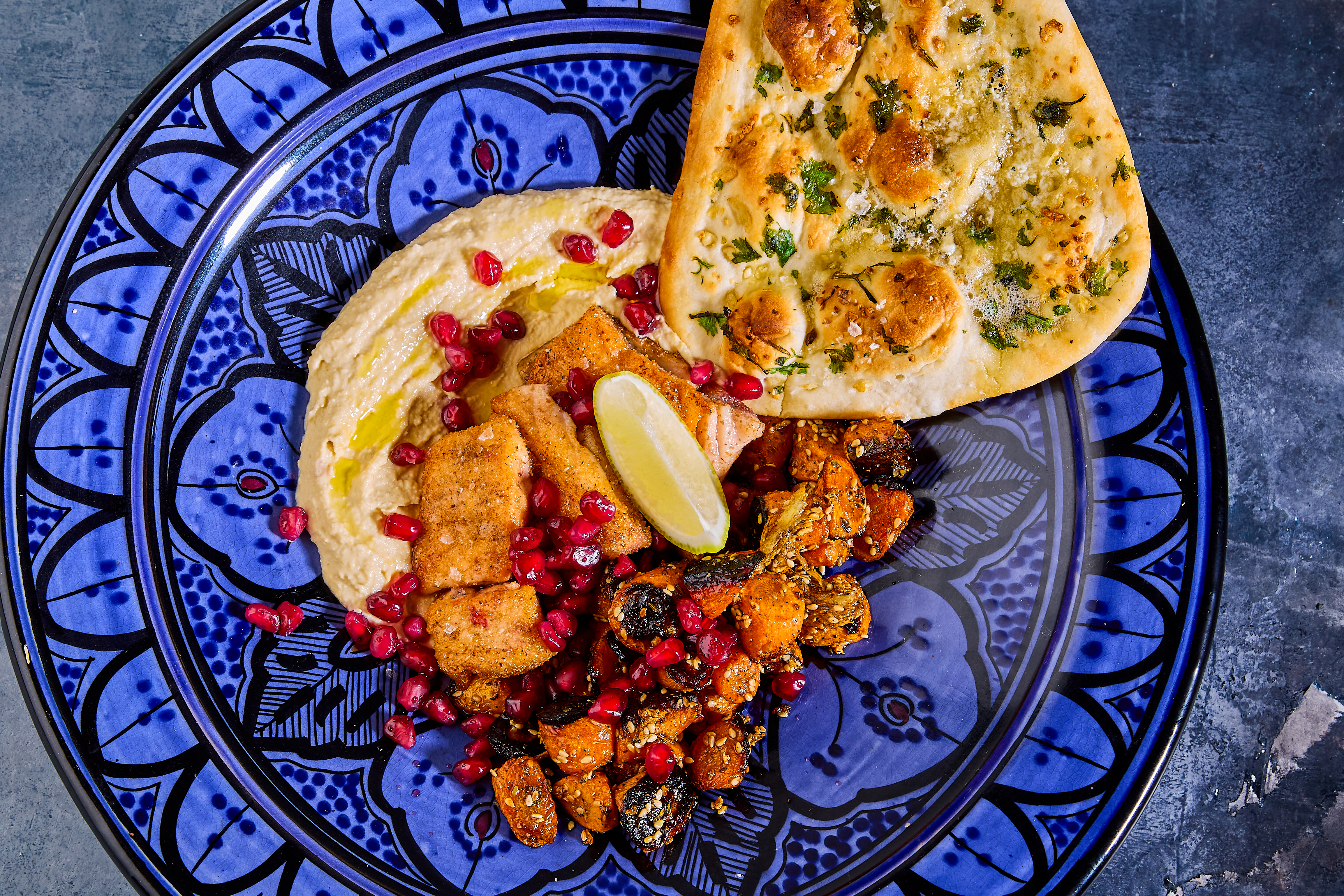 Kuller med mutabbal med granatæble og za'atar gulerødder