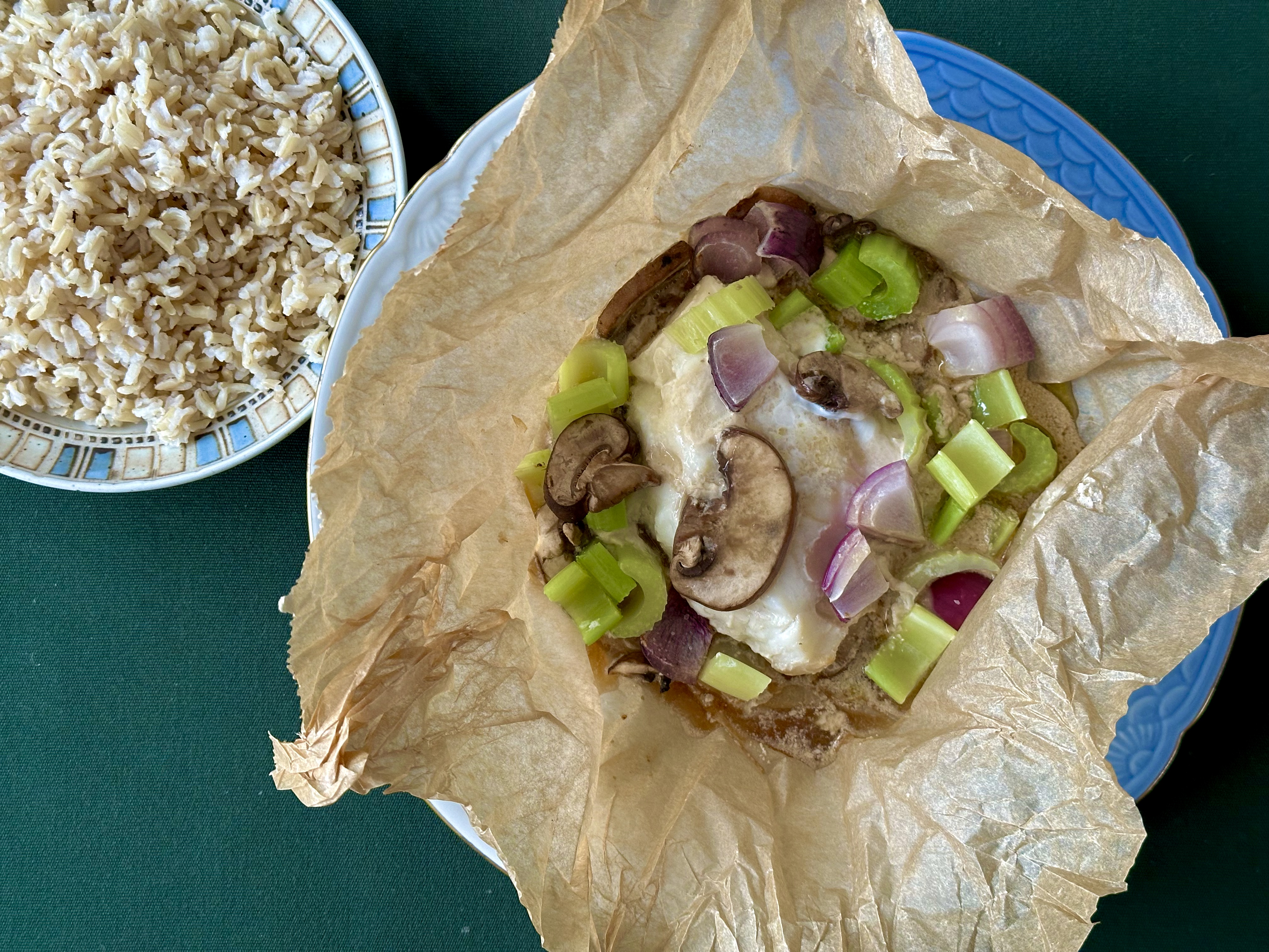 Kuller i fiskepakker med champignoner og soya