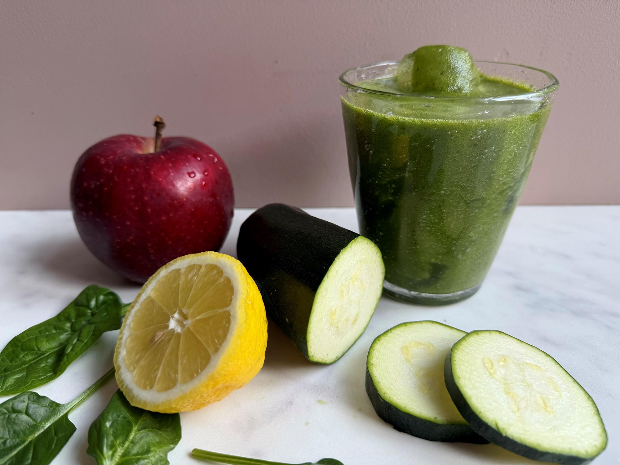 Zuuuuper zucchini - squash, citron, spinat, æble