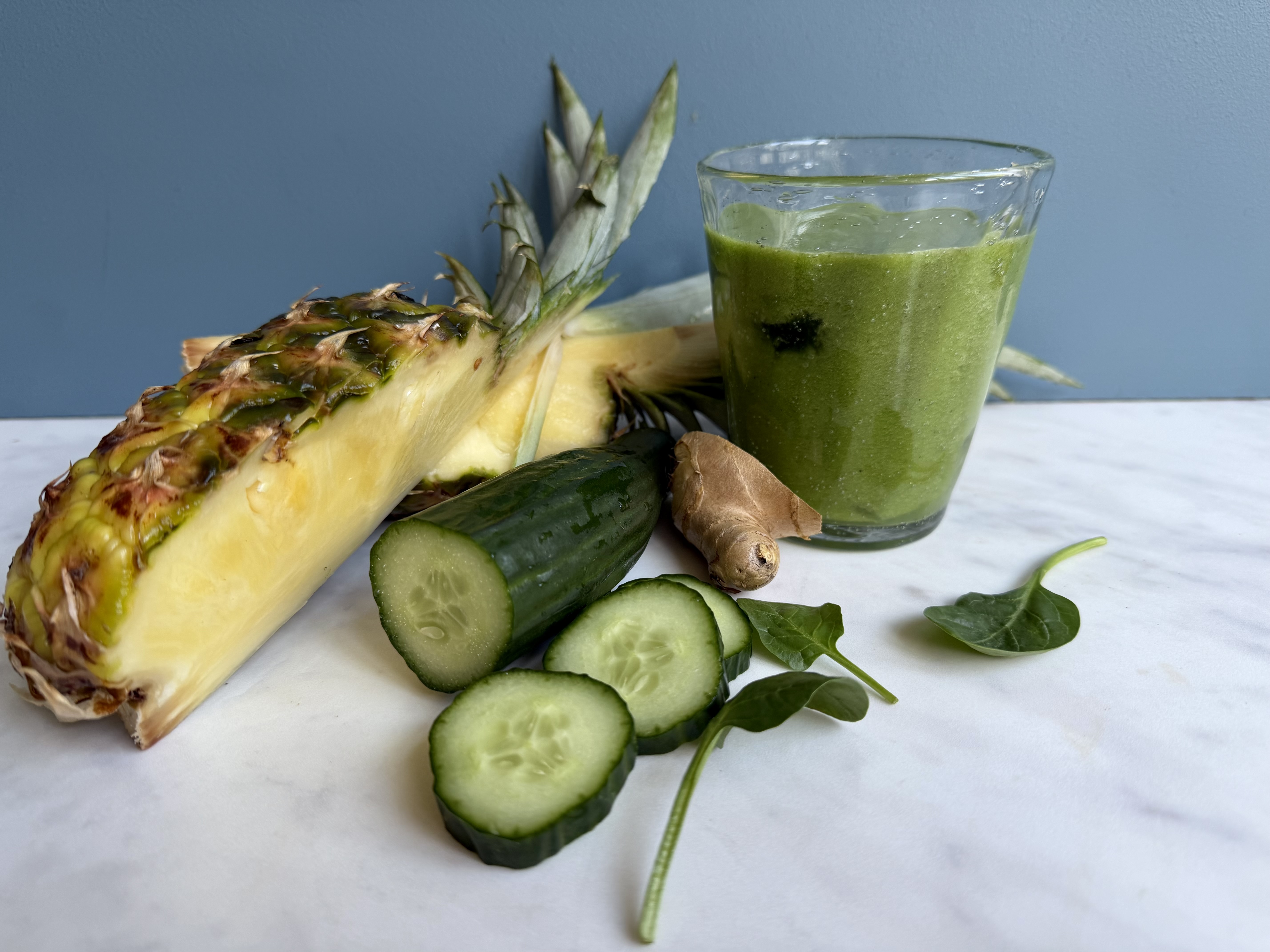 Green piña - ananas, agurk, Kiwi, spinat