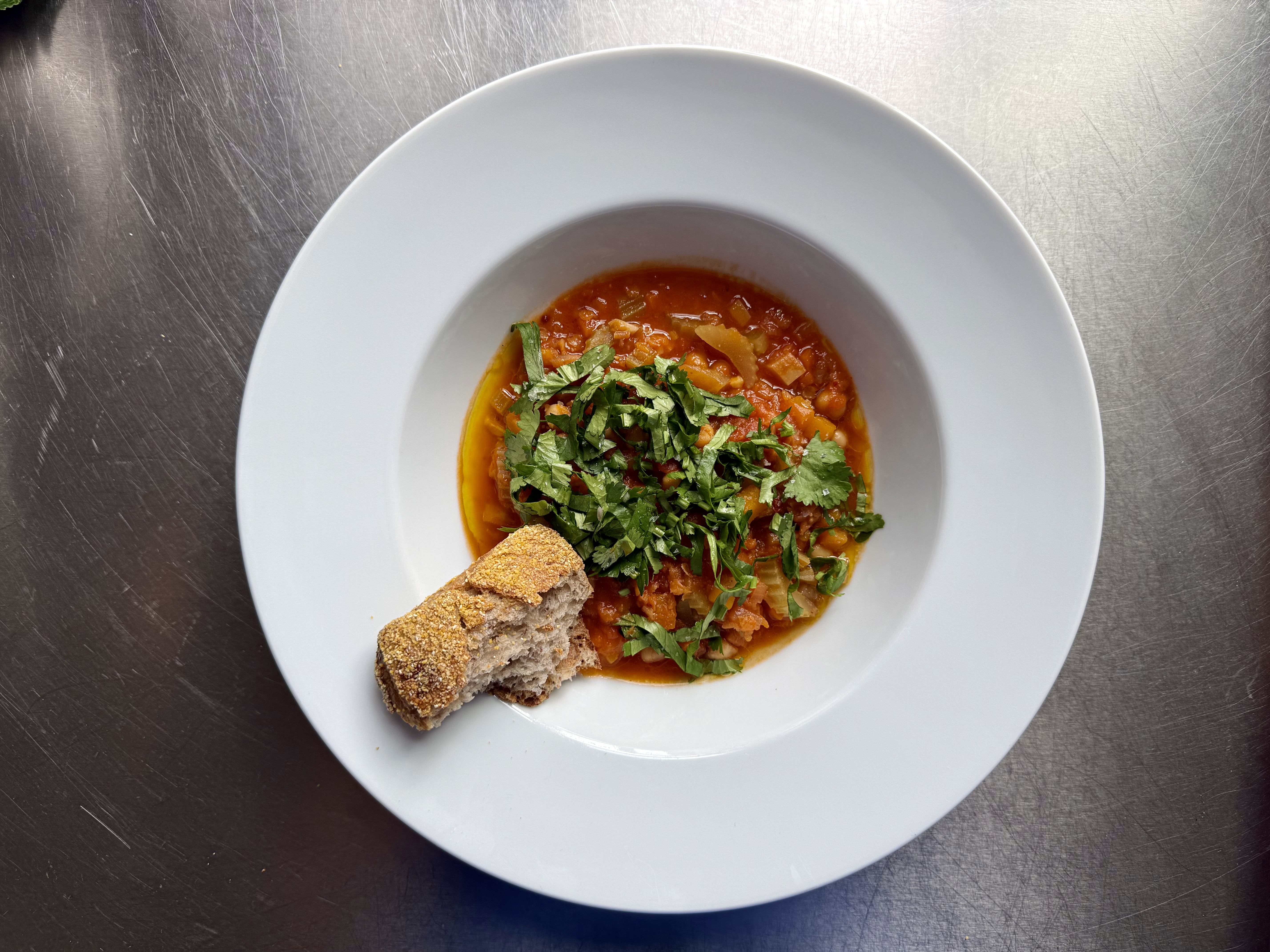 Harira med boller og bladselleri