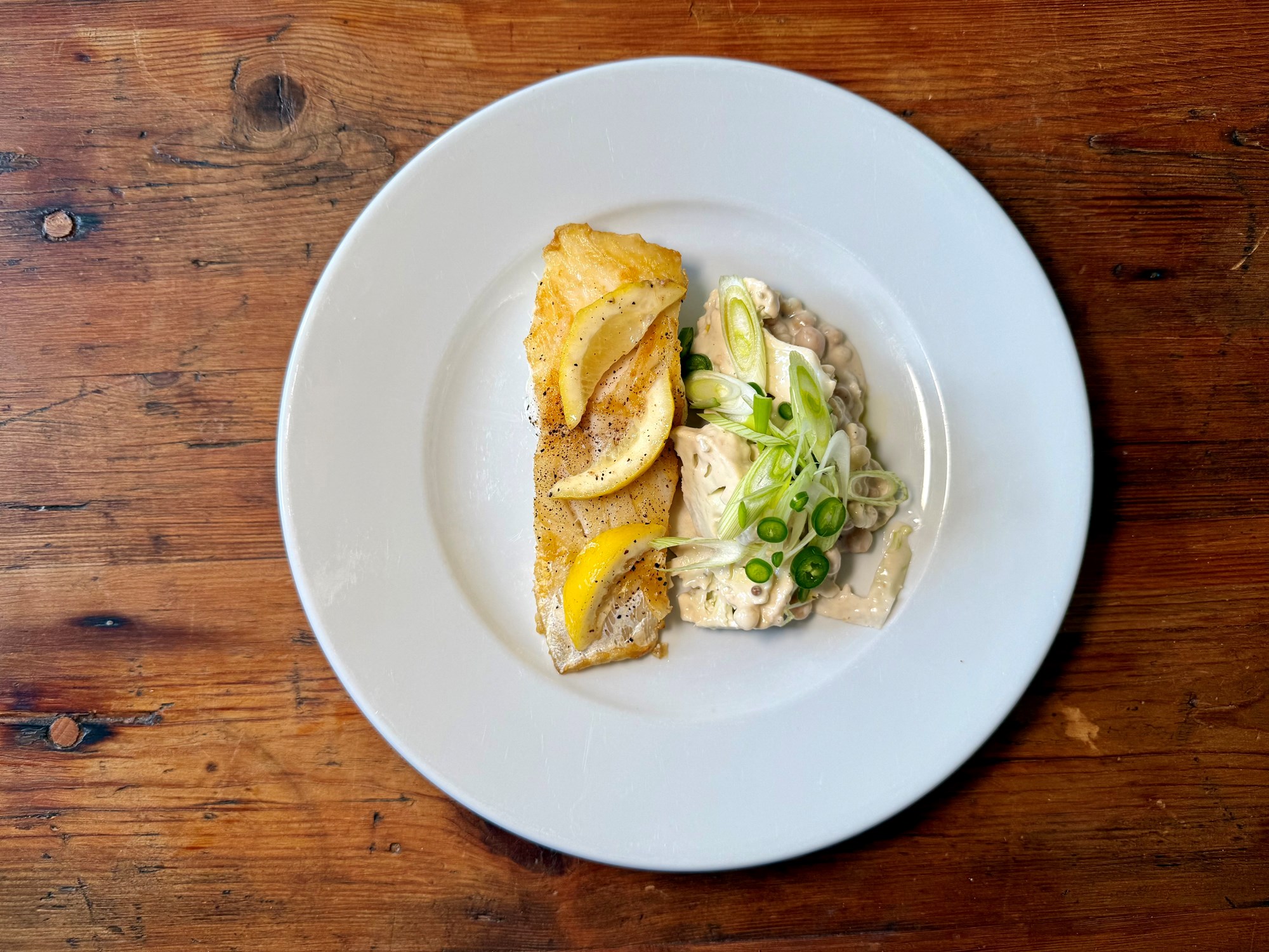 Stegt lange med blomkålssalat