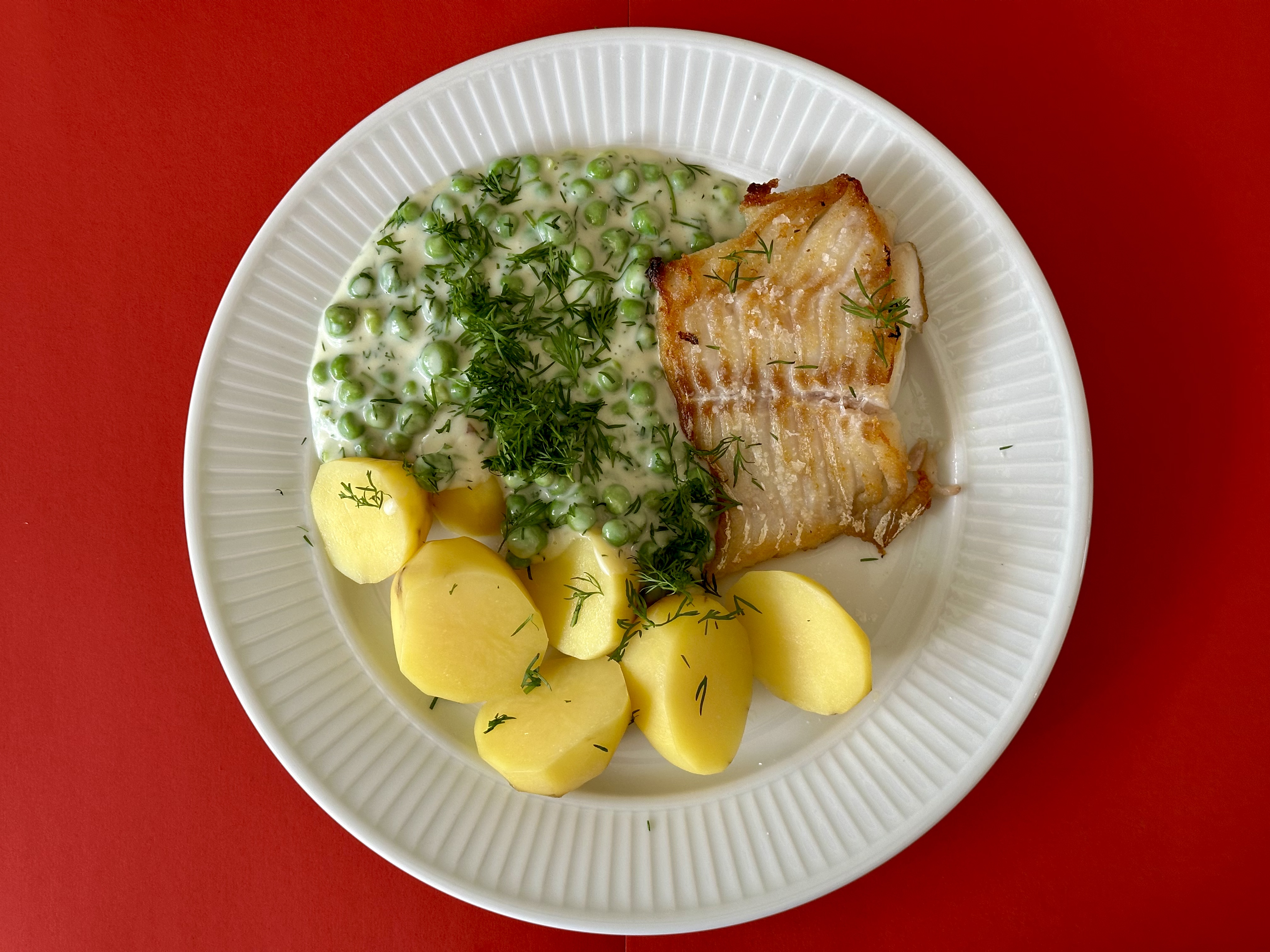 Torskefilet med skind (Gadus Morhua)/Kulmulefilet med skind (Merluccius merluccius)