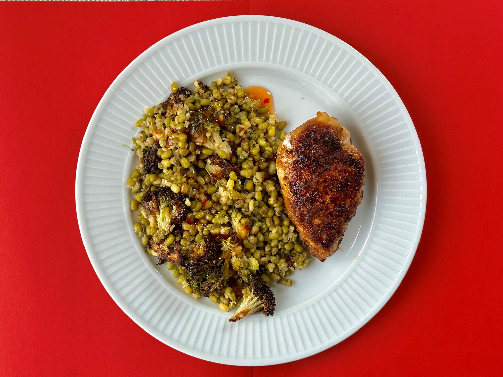 Kyllingebryst i teriyakisauce med broccoli og mungbønner