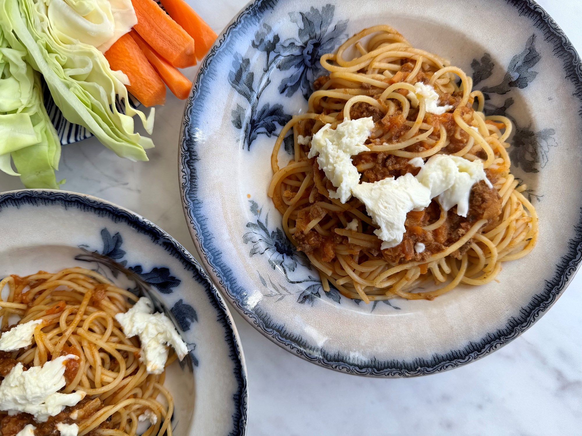HEAT Pasta bolognese med frisk mozzarella og snackgrønt