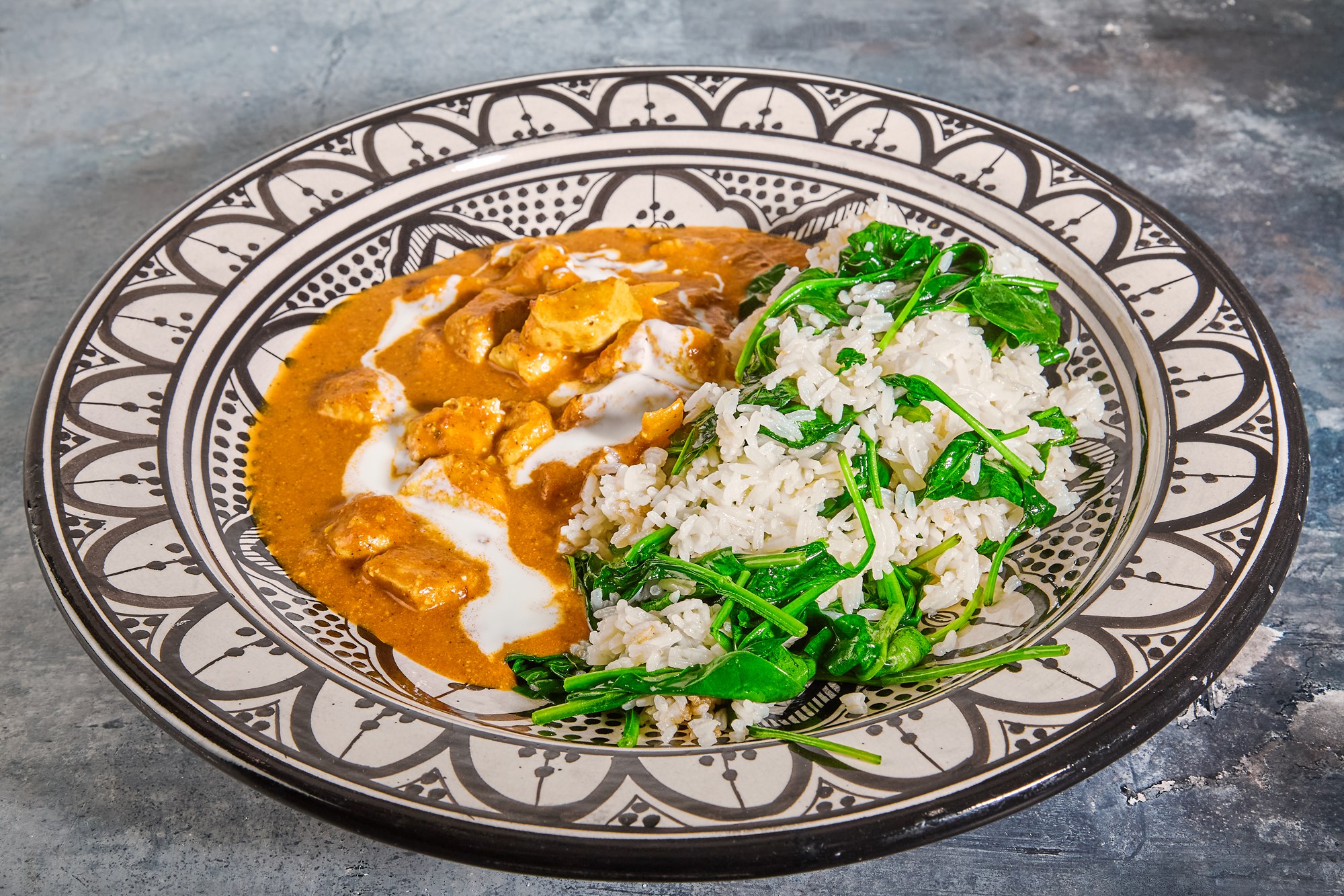 Heat! Kylling tikka masala med spinat-ris og yoghurt