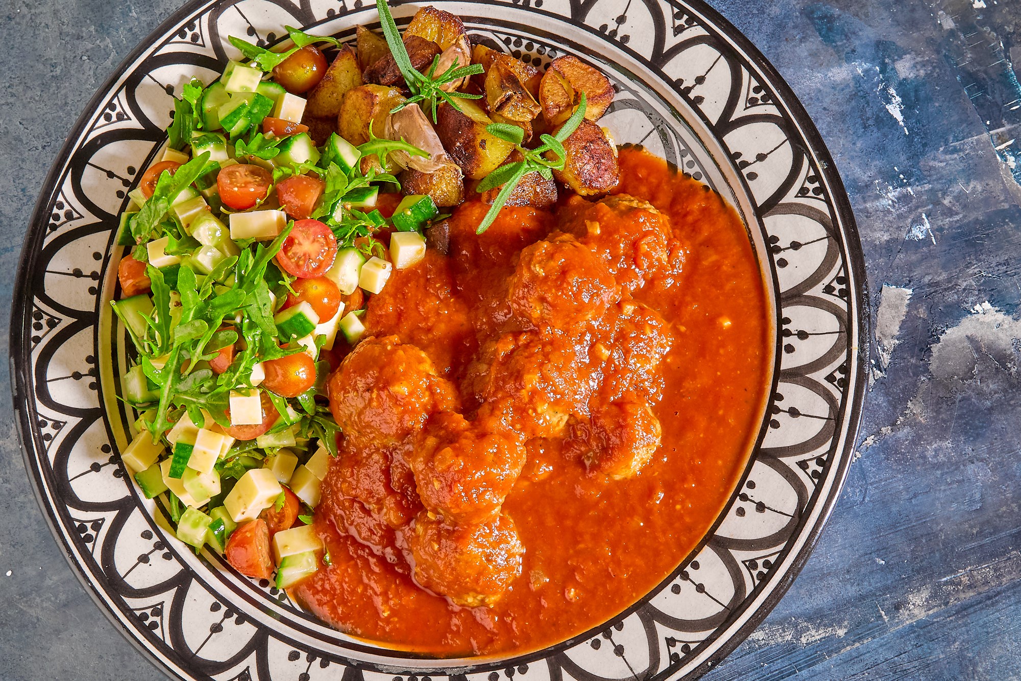Heat! Spanske albondigas med brava kartofler