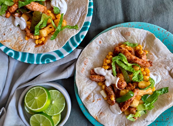 Bløde tacos med gris, ananas og majs
