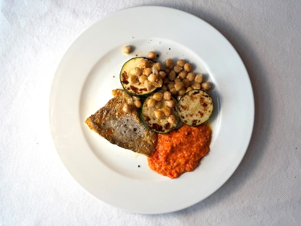 Stegt kuller med muhammara