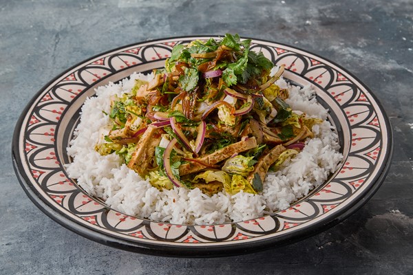 Larb med mynte, koriander og sprød hjertesalat