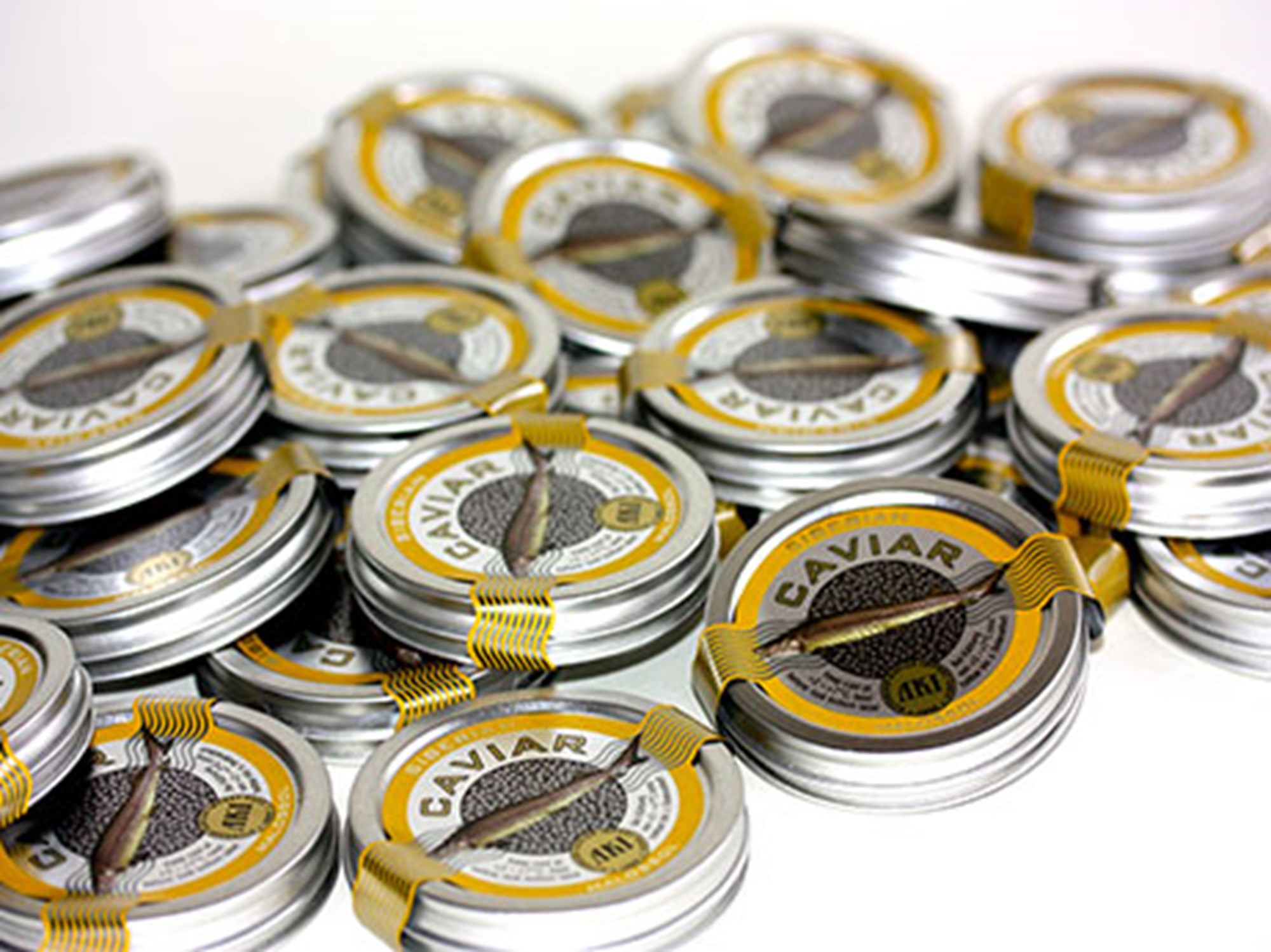 Ægte Caviar fra stør med syrnet fløde og boghvede-blinis