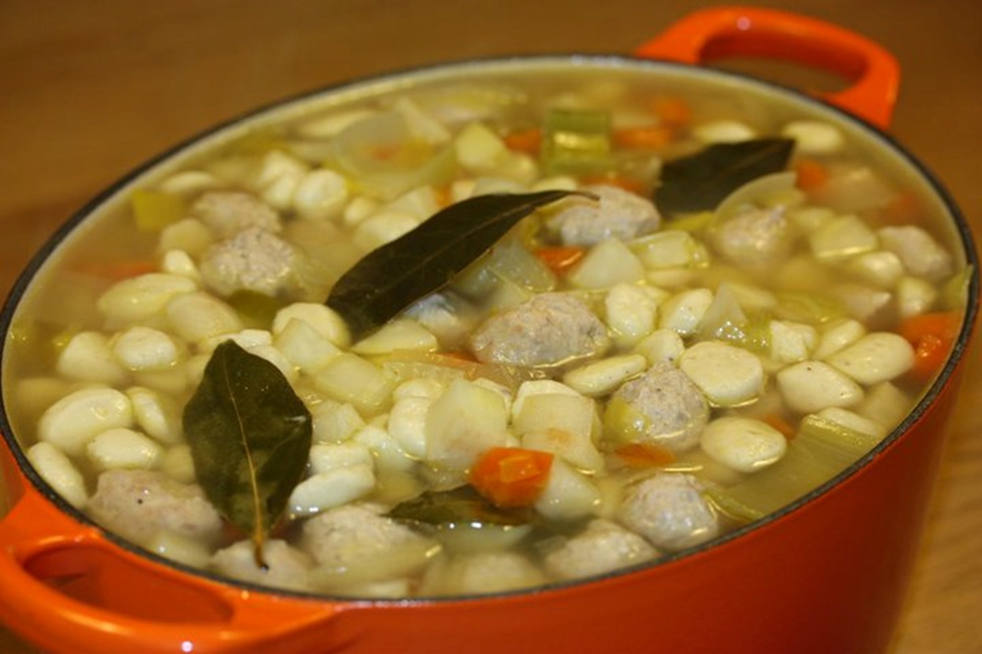 Kødboller & melboller til klar suppe med boller