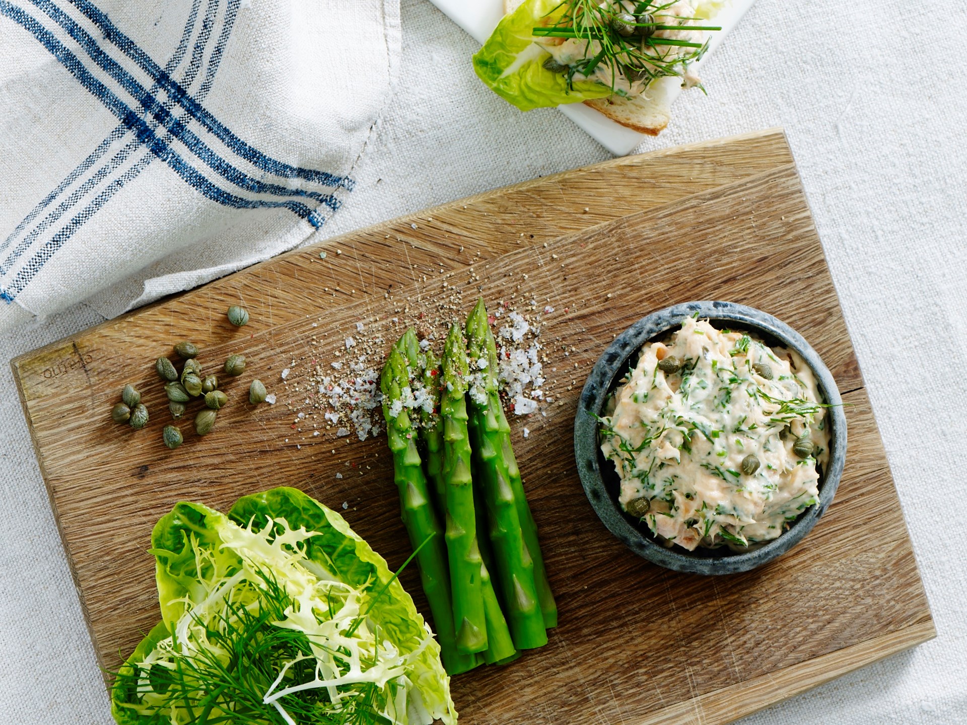 Rørt rilette af varmrøget laks - Opskrift fra Skagenfood.dk