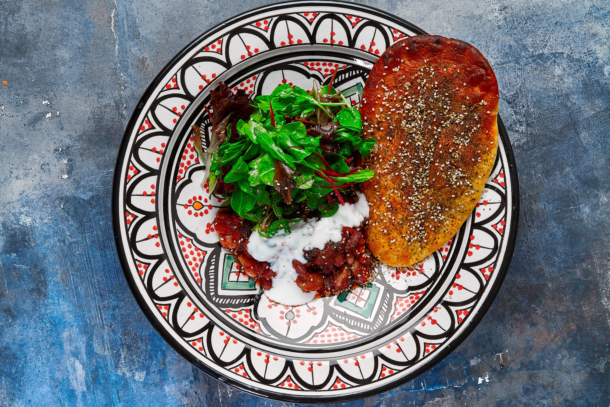Just-heat + fisk: bønne ragoût med krydrede fladbrød paratha-style og grøn salat og stegt kuller