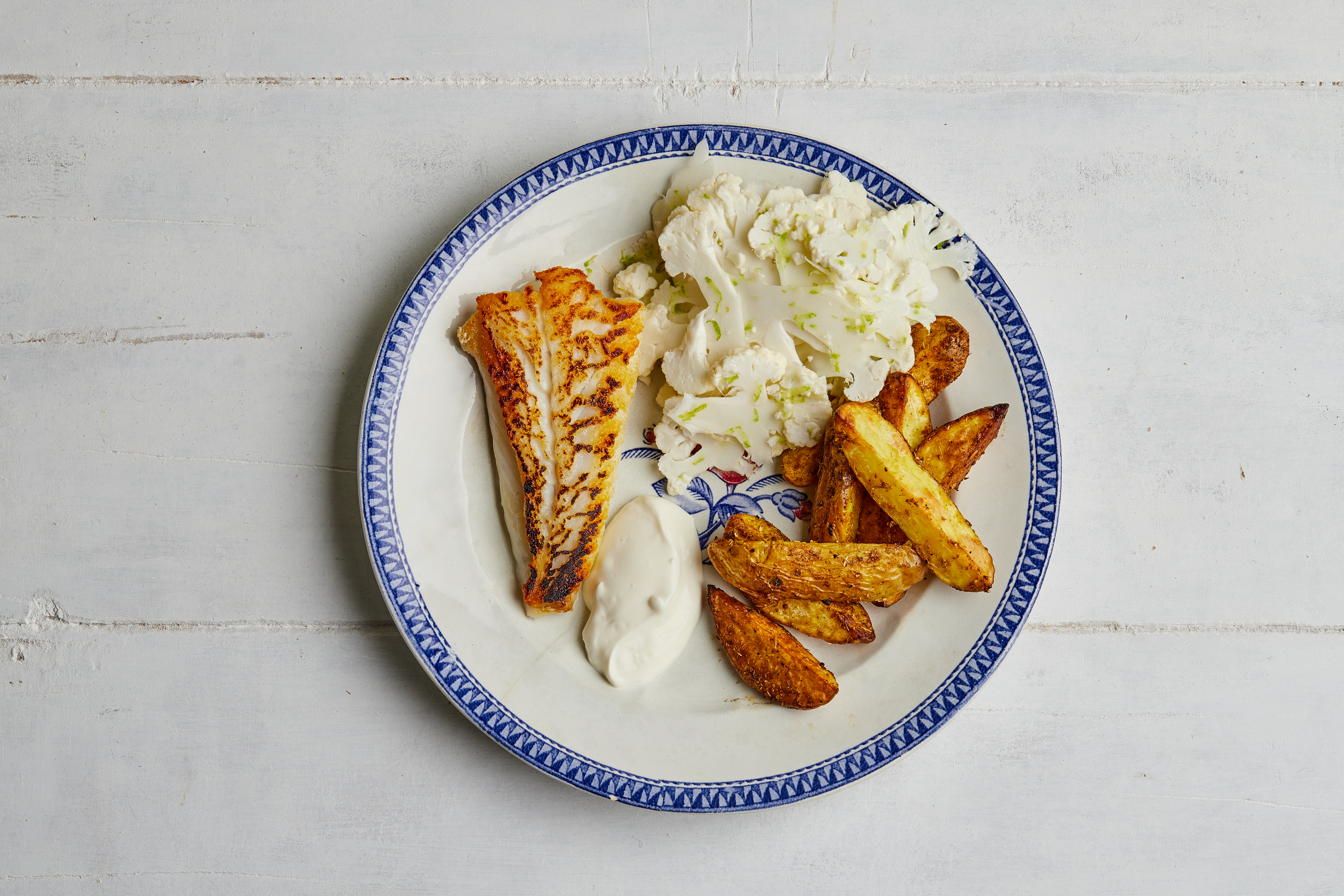 ELITE Team DK Stegt kuller med syrlig blomkål og sprøde krydderbagte kartofler