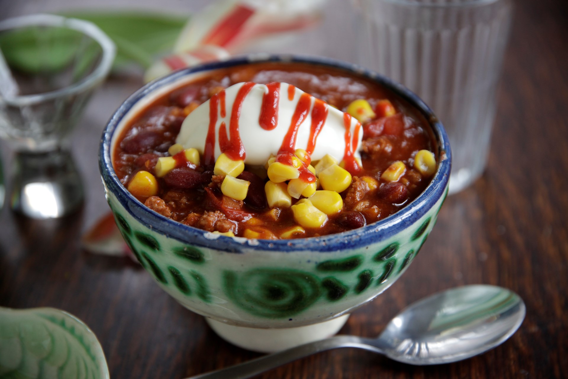 Santa Fe corn chili med sprøde majschips - Opskrift fra Skagenfood.dk