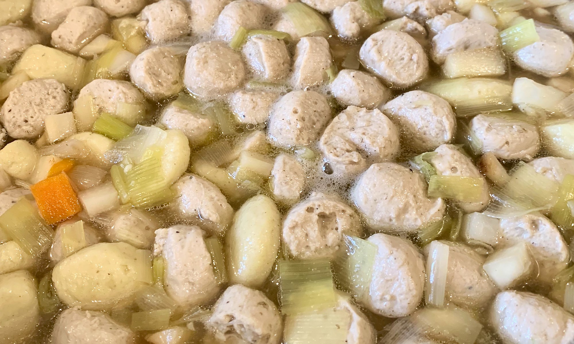 Kødboller & melboller til klar suppe med boller (consommé danoise)