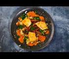 Langefilet med indisk karry sovs, quinoa og sesamstegte gulerødder
