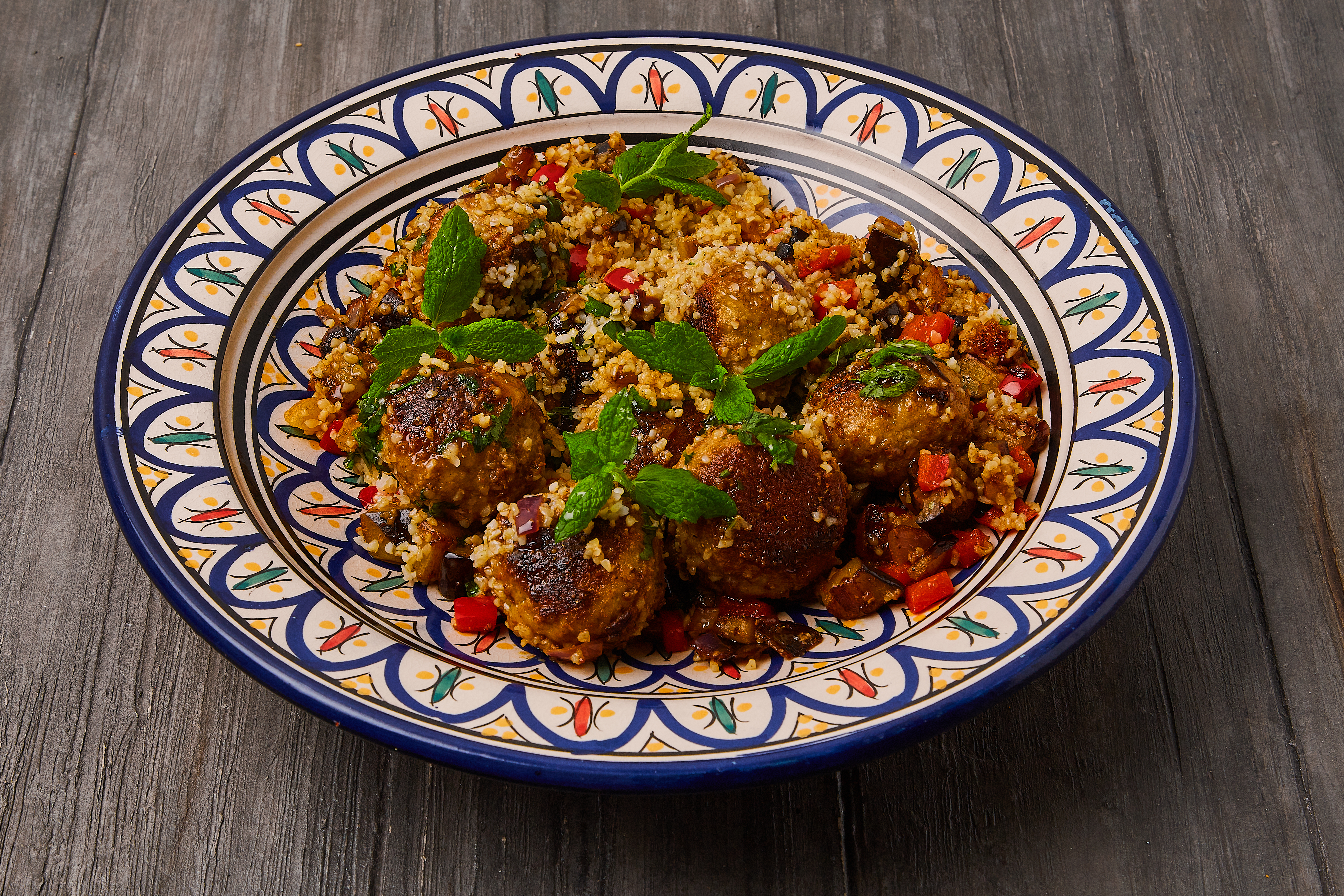 Mechoui kødboller med bulgur, aubergine & mynte