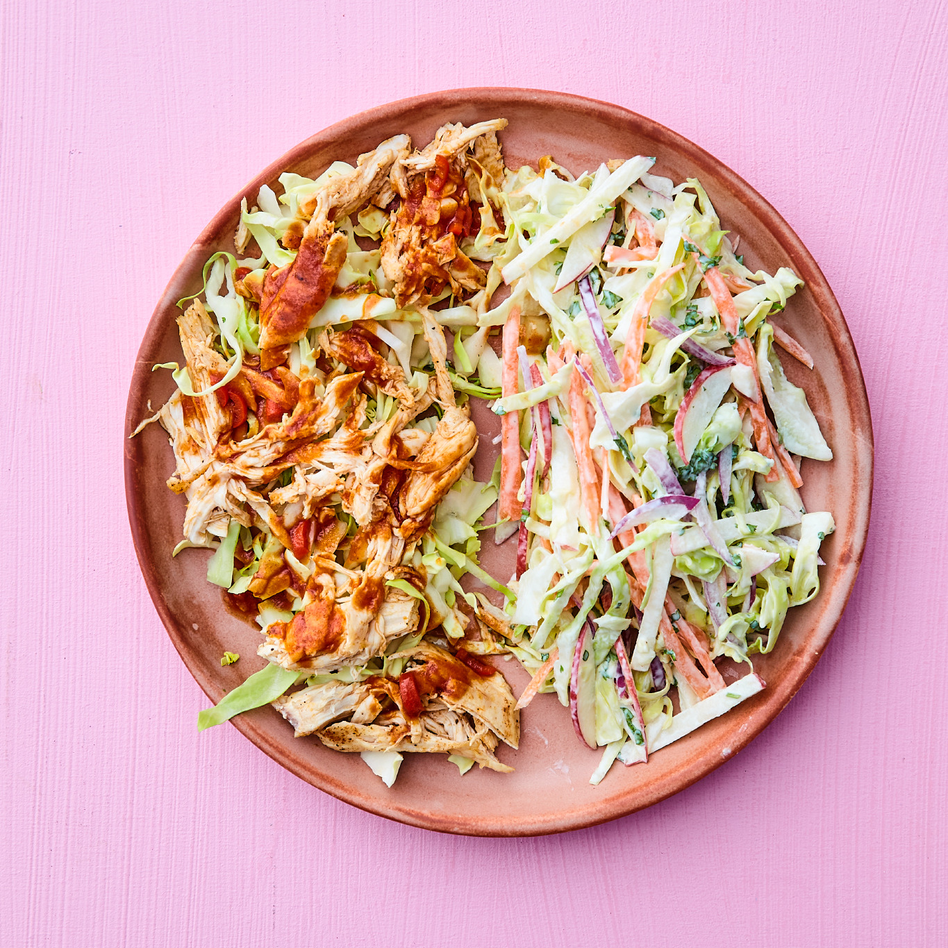 Pulled chicken burgersalat Opskrift fra Skagenfood.dk