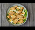Caesar salad med smilende æg & pankostegt kuller